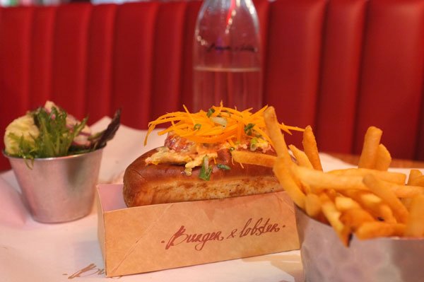 Genting premium outlet dan Burger & lobster