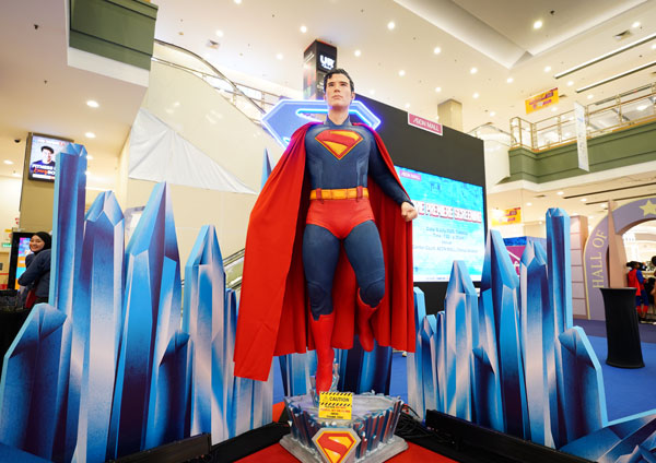 Superman AEON Mall